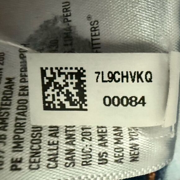 American Eagle Outfitters Hi-Rise Girlfriend Blue Distressed Jeans - Picture 8 of 10